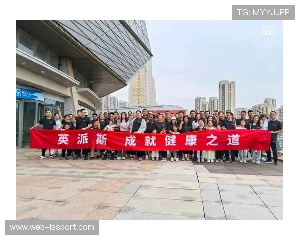 国际柔联高管到访英派斯总部 称其成功从中国制造迈向中国智造