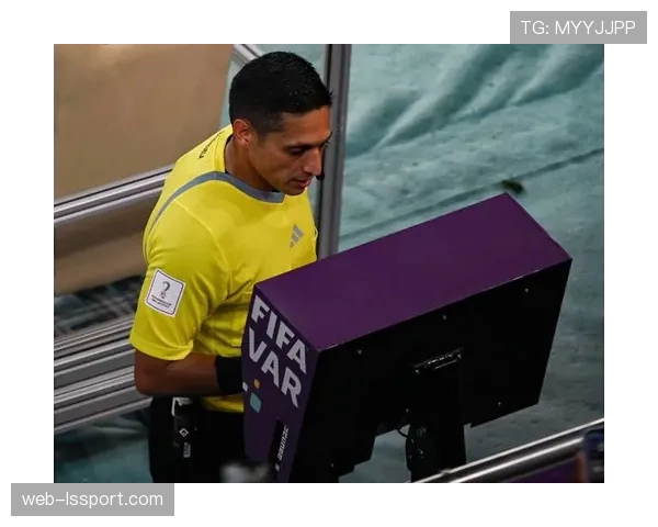 观点：VAR介入取消“体毛级”越位，是否扼杀了精彩的纵深反越位进球？